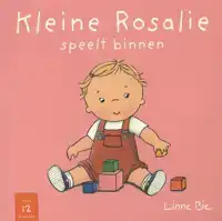 KLEINE ROSALIE SPEELT BINNEN