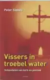 VISSERS IN TROEBEL WATER
