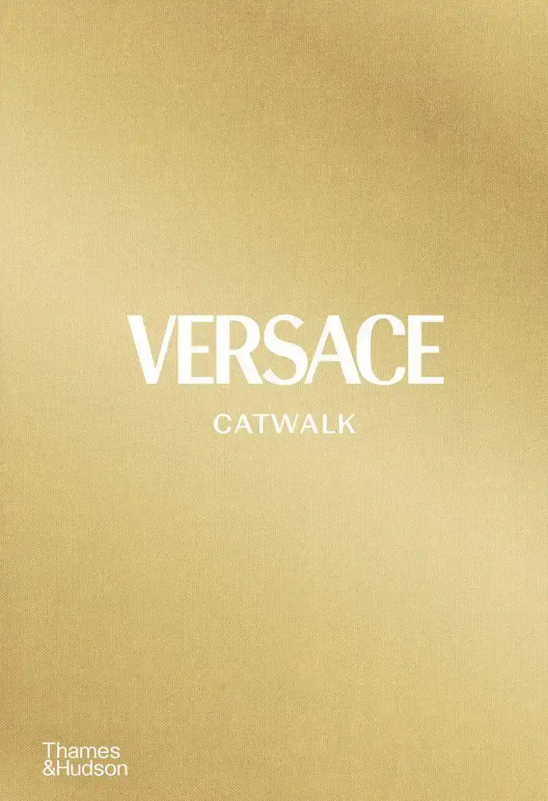 VERSACE CATWALK