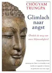 GLIMLACH NAAR ANGST