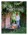 IN DE MOESTUIN