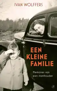EEN KLEINE FAMILIE