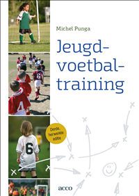 JEUGDVOETBALTRAINING