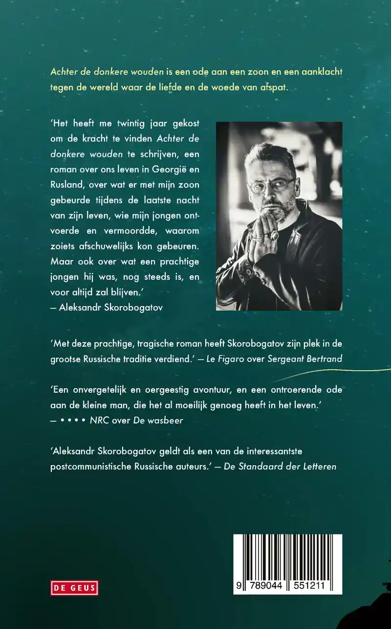 ACHTER DE DONKERE WOUDEN