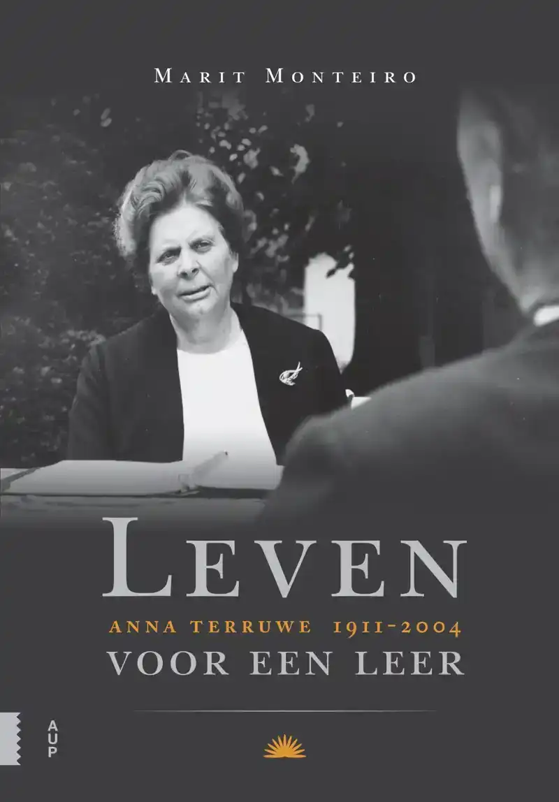 LEVEN VOOR EEN LEER