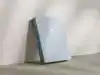 ZIJ LACHT POCKETBIJBEL NBV21