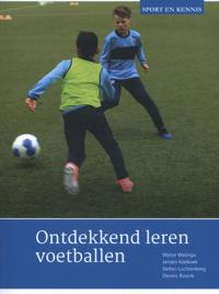 ONTDEKKEND LEREN VOETBALLEN