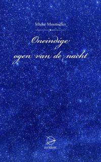 ONEINDIGE OGEN VAN DE NACHT