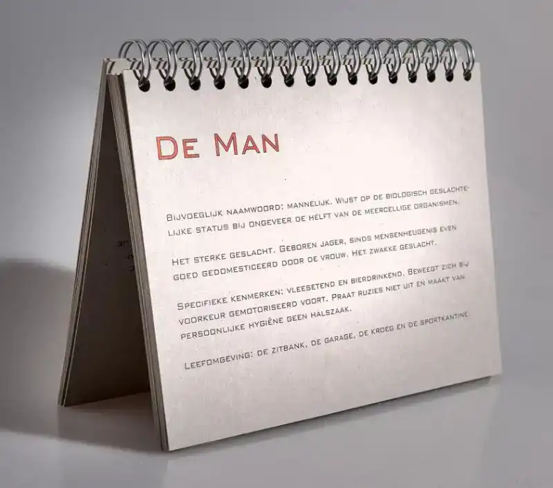 ECHTE MANNEN KLEUREN NIET