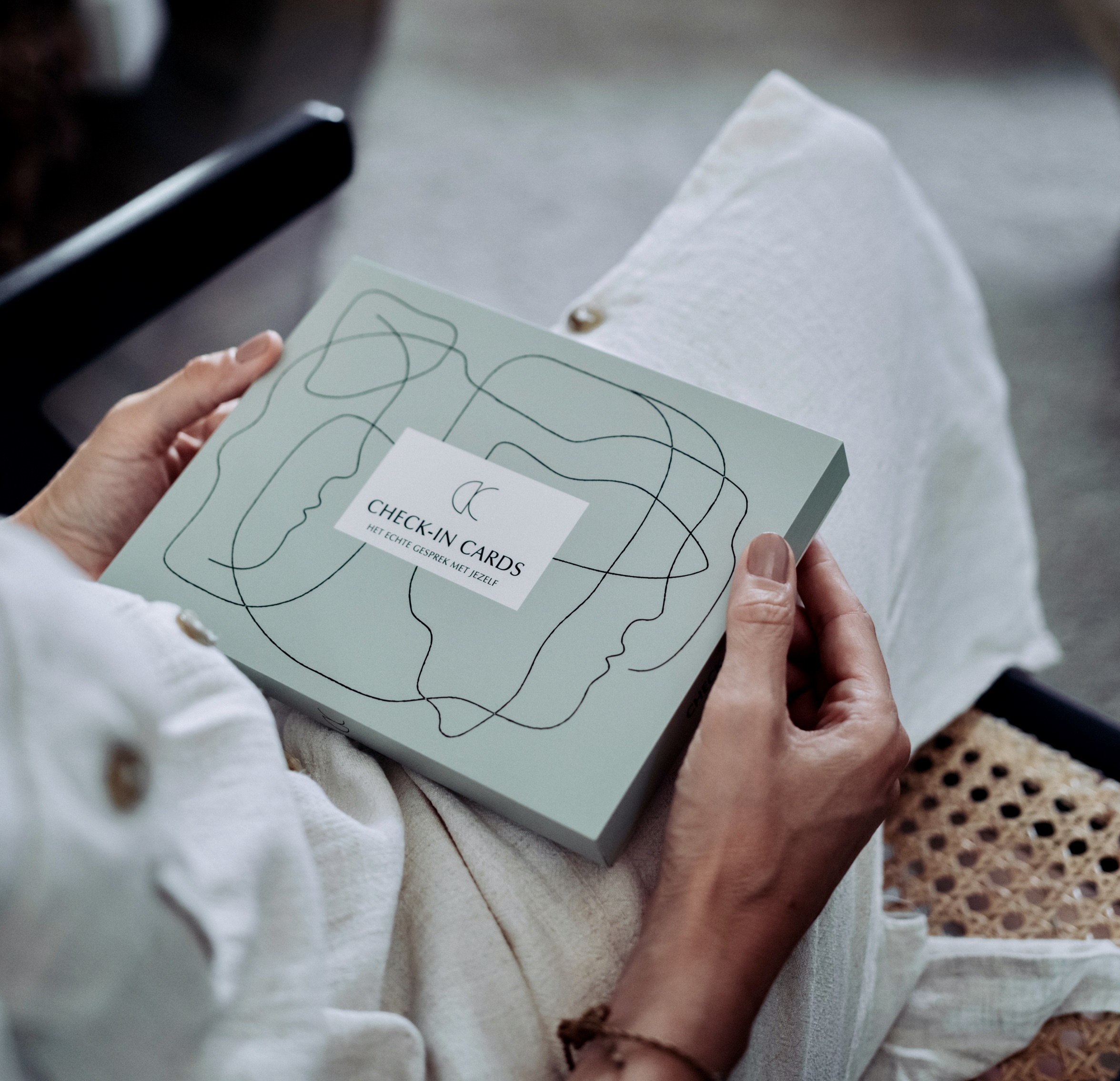 CHECK-IN CARDS