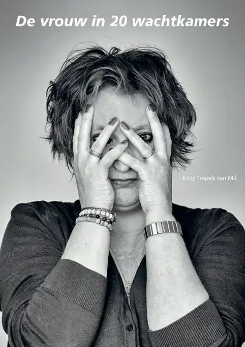DE VROUW IN TWINTIG WACHTKAMERS
