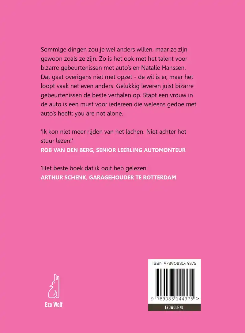 STAPT EEN VROUW IN DE AUTO