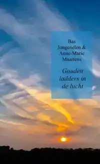 GOUDEN LADDERS IN DE LUCHT