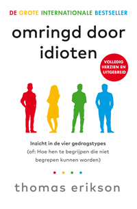 OMRINGD DOOR IDIOTEN