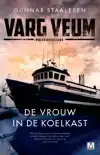 PAKKET DE VROUW IN DE KOELKAST