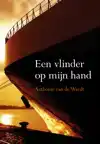 EEN VLINDER OP MIJN HAND