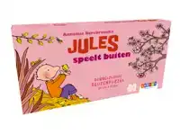 JULES SPEELT BUITEN