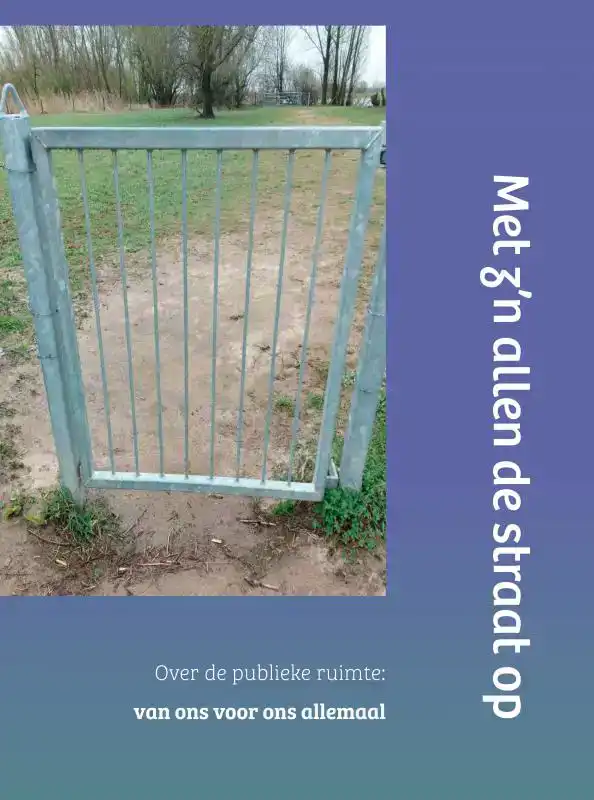 MET Z'N ALLEN DE STRAAT OP