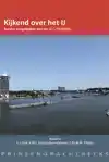 KIJKEND OVER HET IJ