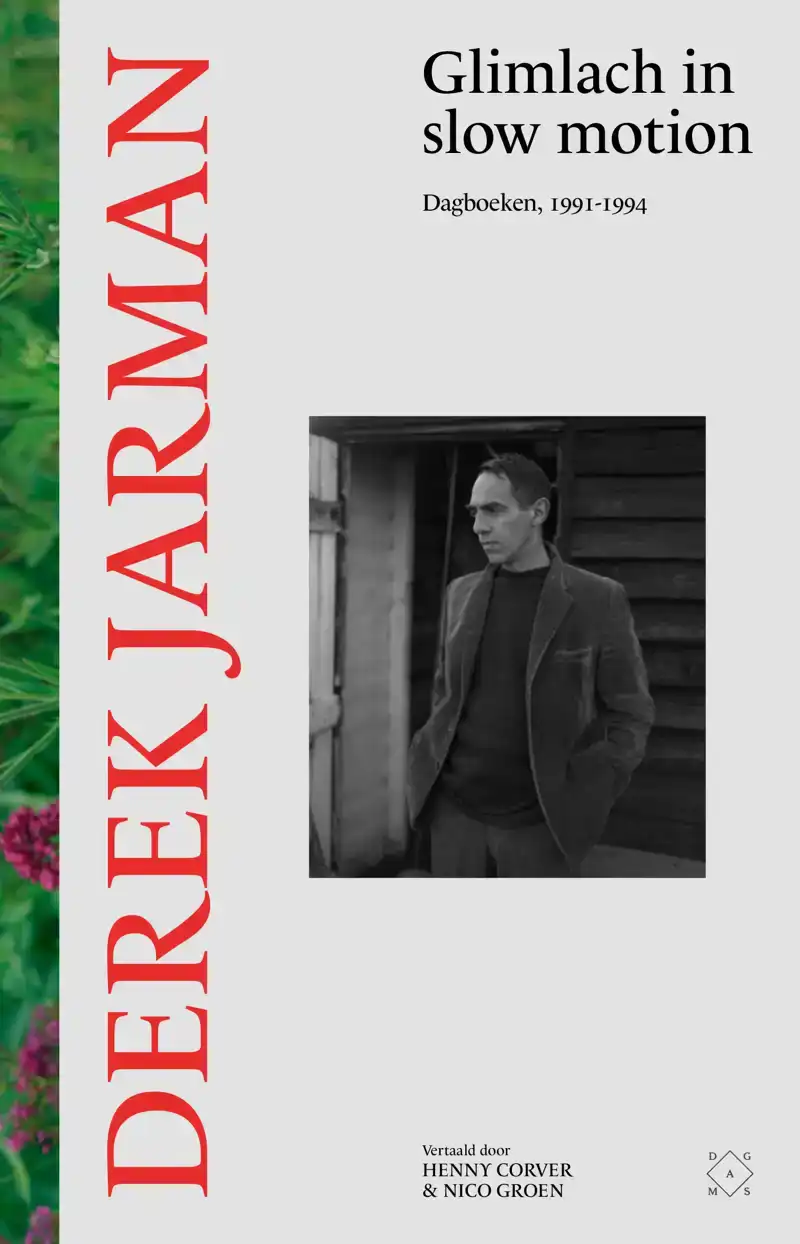 GLIMLACH IN SLOW MOTION