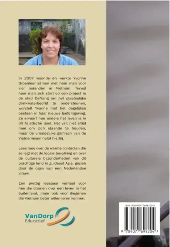 RIJST, ZON EN EEN GLIMLACH