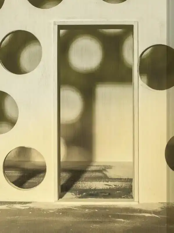 DOORWAYS. MICHIEL KLUITERS