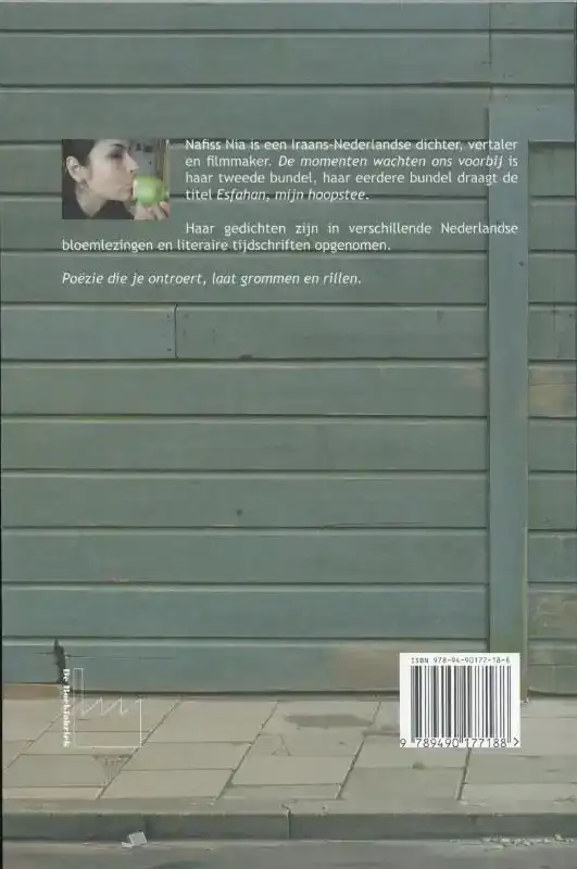 DE MOMENTEN WACHTEN ONS VOORBIJ