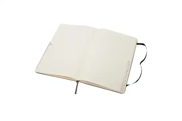 ADRESBOEK MOLESKINE L 130X210MM HC LIJN