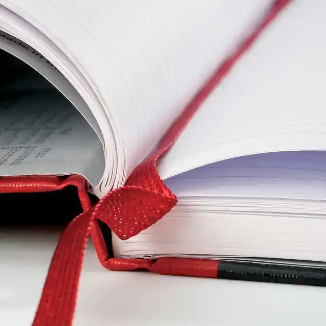 NOTITIEBOEK OXFORD BLACK N' RED A4