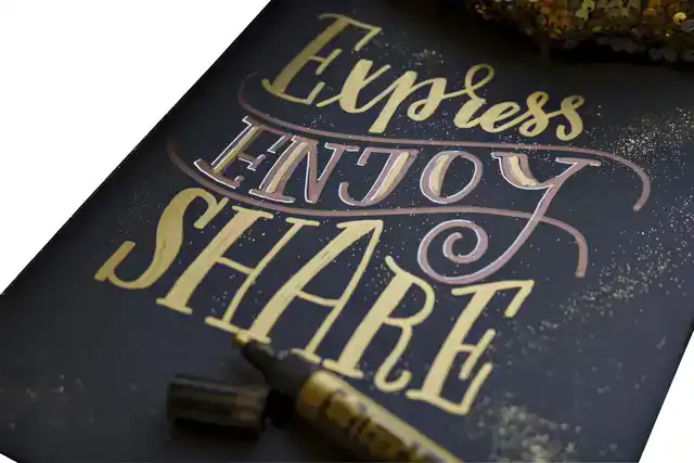 SCHETSBOEK SAKURA 80 ZWARTE VELLEN