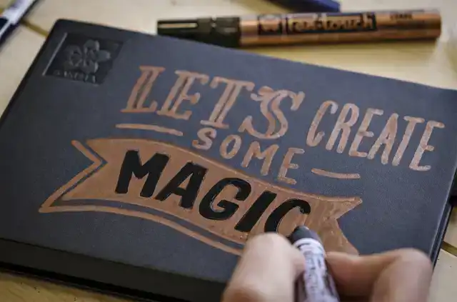 SCHETSBOEK SAKURA 80 ZWARTE VELLEN