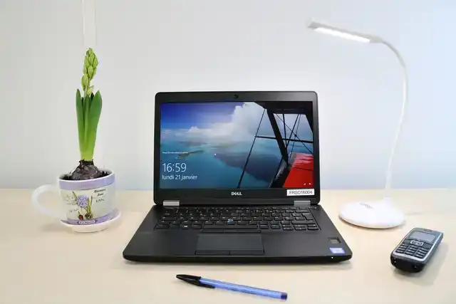 BUREAULAMP UNILUX NELLY LED WIT