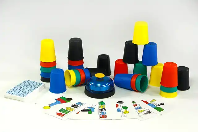 STAPELGEKKE SPEED CUPS 6 SPELERS
