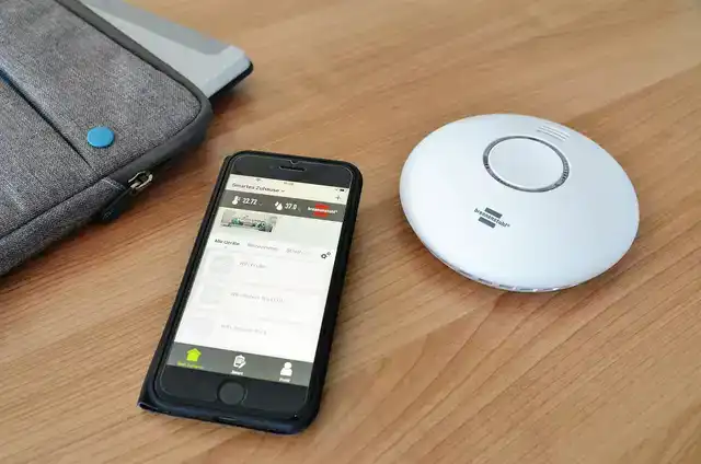 ROOK-EN HITTE MELDER BRENNENSTUHL WIFI