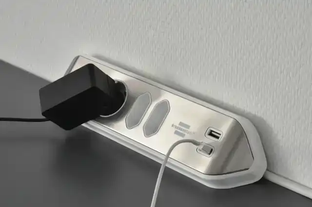 STEKKERDOOS BRENNENSTUHL ESTILO 4VDIG