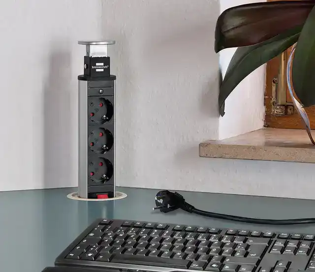STEKKERDOOS BRENNENSTUHL TOREN 3VDIG 2M