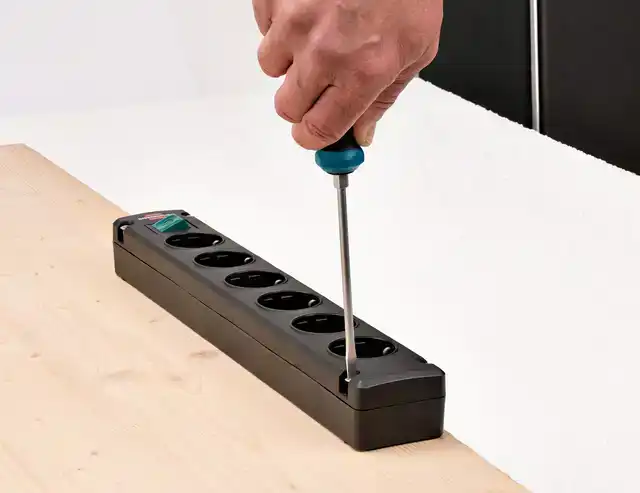 STEKKERDOOS BRENNENSTUHL BREMOUNTA
