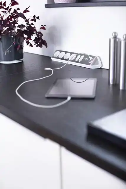 STEKKERDOOS BRENNENSTUHL ESTILO 6VDIG