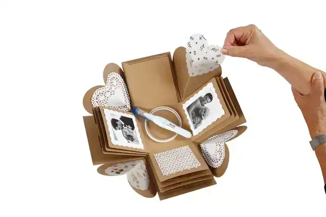 EXPLOSION BOX CREATIV COMPANY
