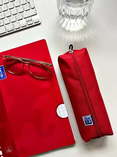 PENNENETUI OXFORD RECHTHOEK ROOD
