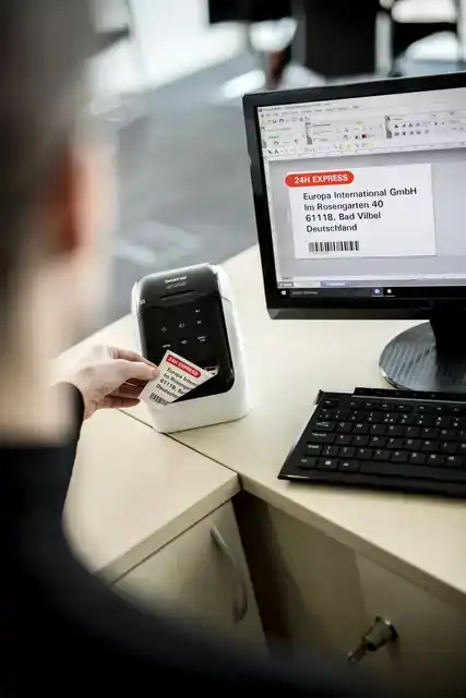 LABELPRINTER BROTHER DK QL810WC DESKTOP