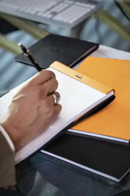 SCHRIJFBLOK RHODIA A4 LIJN 80VEL 80GR