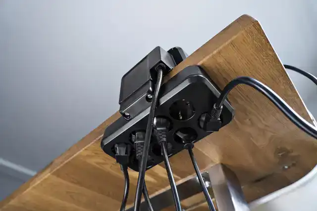 STEKKERDOOS BRENNENSTUHL ESTILO 10VDIG
