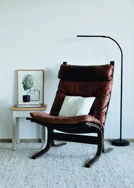 VLOERLAMP MAUL PIRRO LED DIMBAAR ZWART