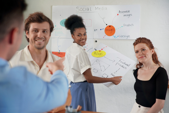 WHITEBOARD NOBO FRAMELOOS MODULAIR