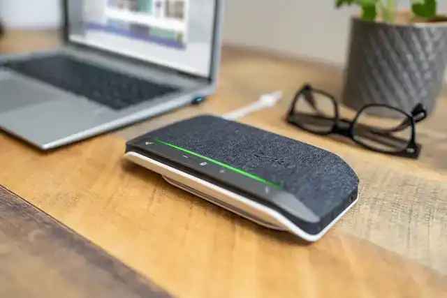 SPEAKERPHONE HP POLY SYNC 20+ USB-C