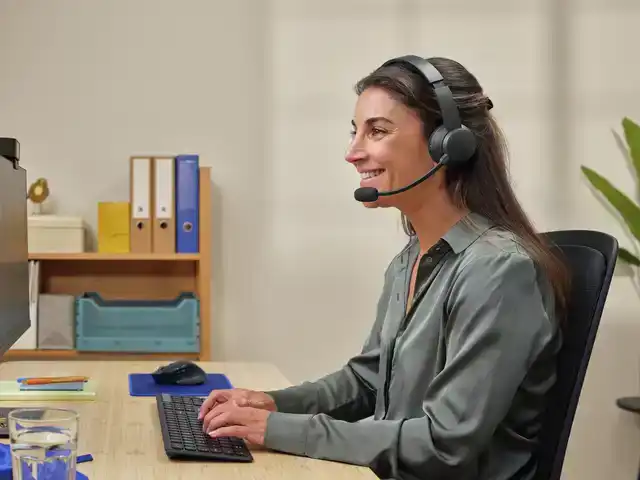 HEADSET TRUST AYDA DRAADLOOS