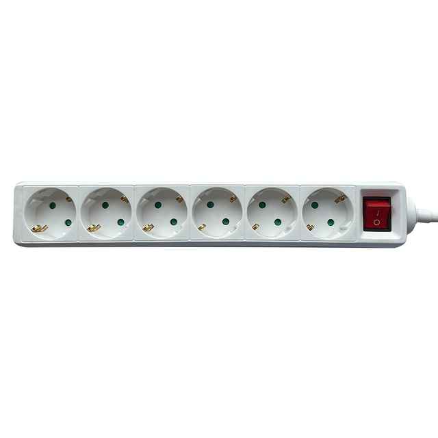 STEKKERDOOS BRASQ 6 VOUDIG 3 METER WIT