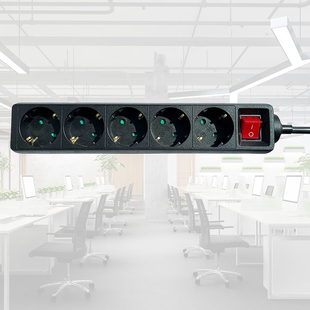 STEKKERDOOS BRASQ 5 VOUDIG 1.4 METER