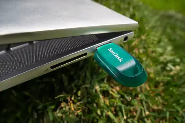USB ULTRA ECO 128GB 100MB/S - USB3.2